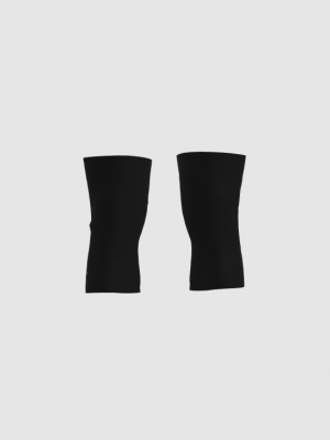 Podiumwear Dyed Black Kneewarmers